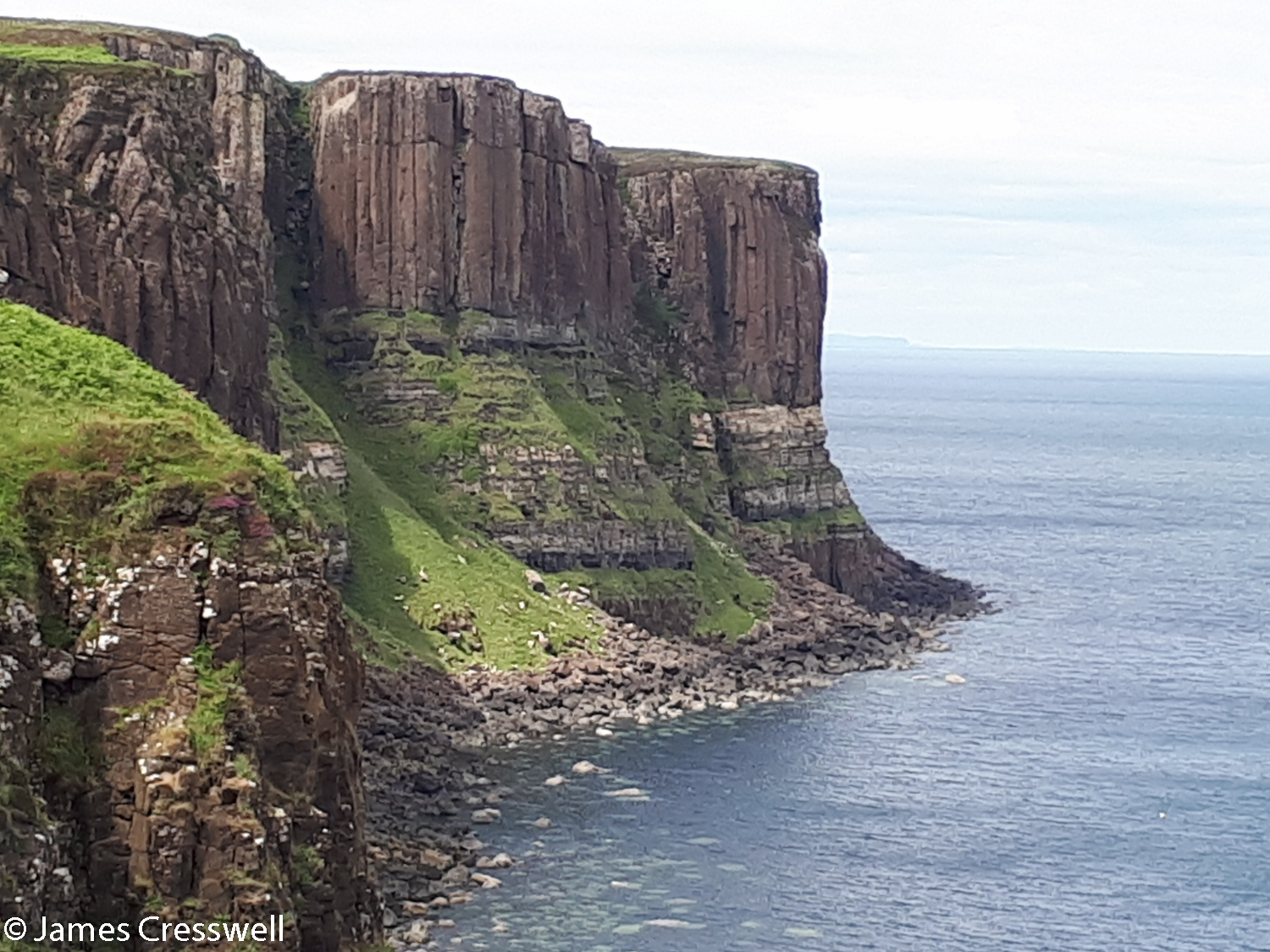 A Palaeogene sill with columnar cooling structures above mid Jurassic strata at Kilt Rock