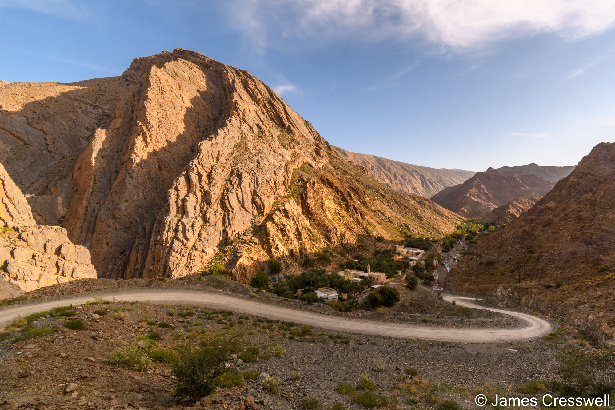 Cretaceous sediments of the Arabian passive margin plunging under both the Hawasina nappe and the Semail ophiolite nappe.